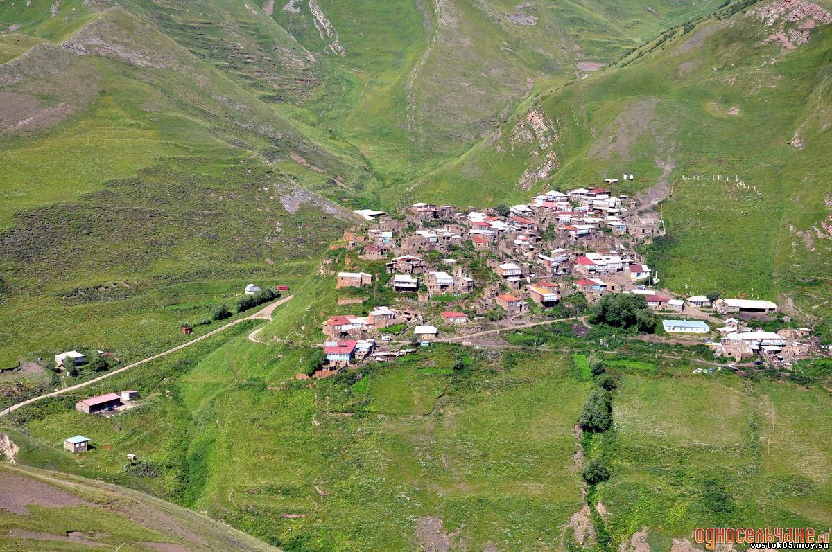 Село режим. Бурши Лакский район. Село Бурши Лакский район. Селение Бурши Лакского района. Село Бурши Дагестан.